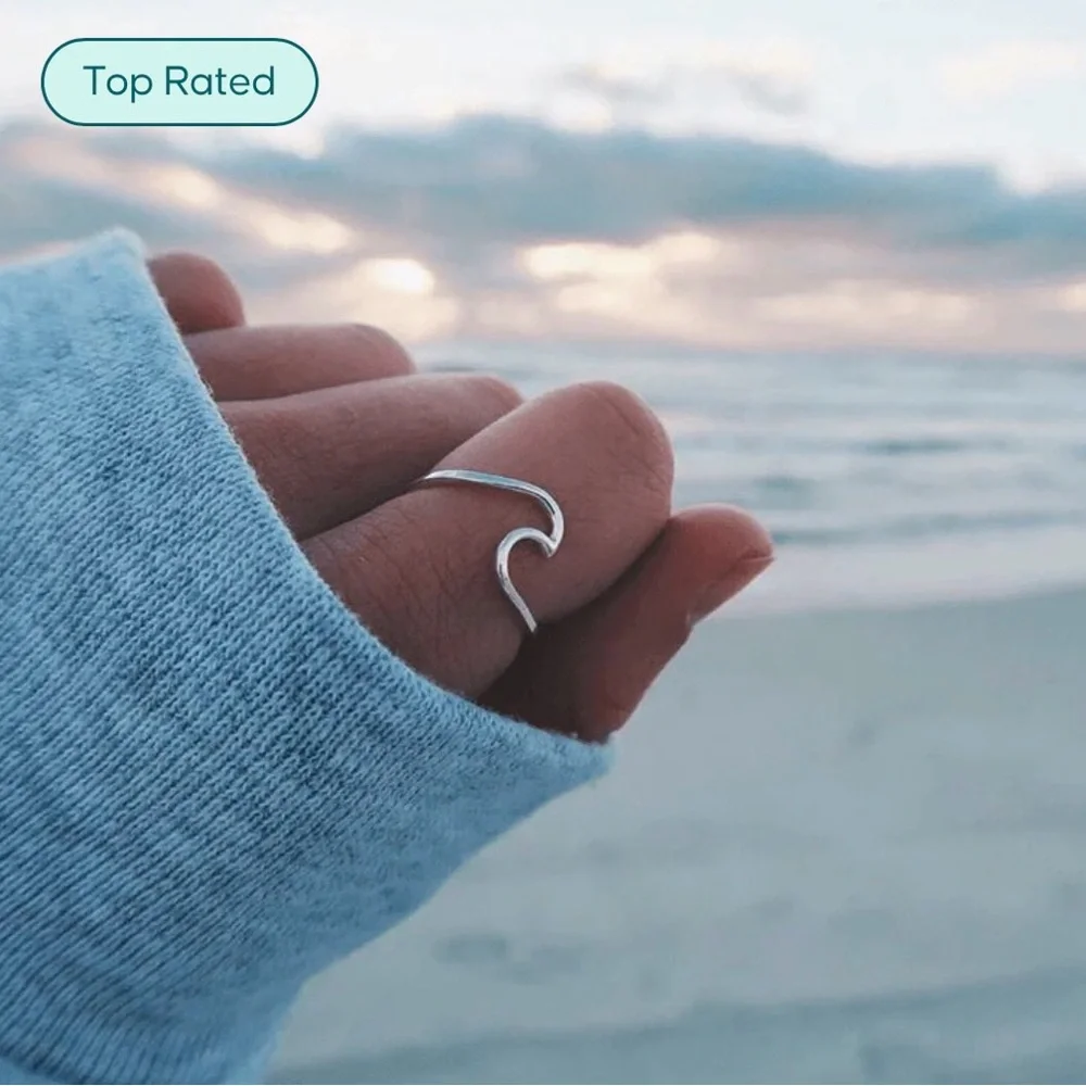 Pura Vida Silver Wave Ring
